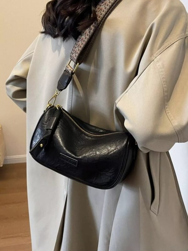 3a116437-6bcd-4092-9186-2fb58ba9d58c-Max-Origin.jpg Wide Strap Crossbody Bag