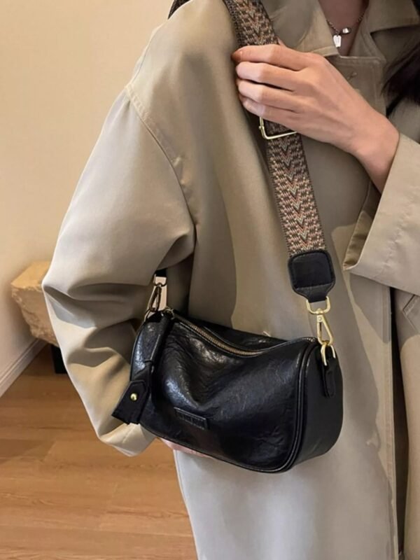 e080684e-71d8-43ee-a096-146fbc0028ba-Max-Origin.jpg Wide Strap Crossbody Bag